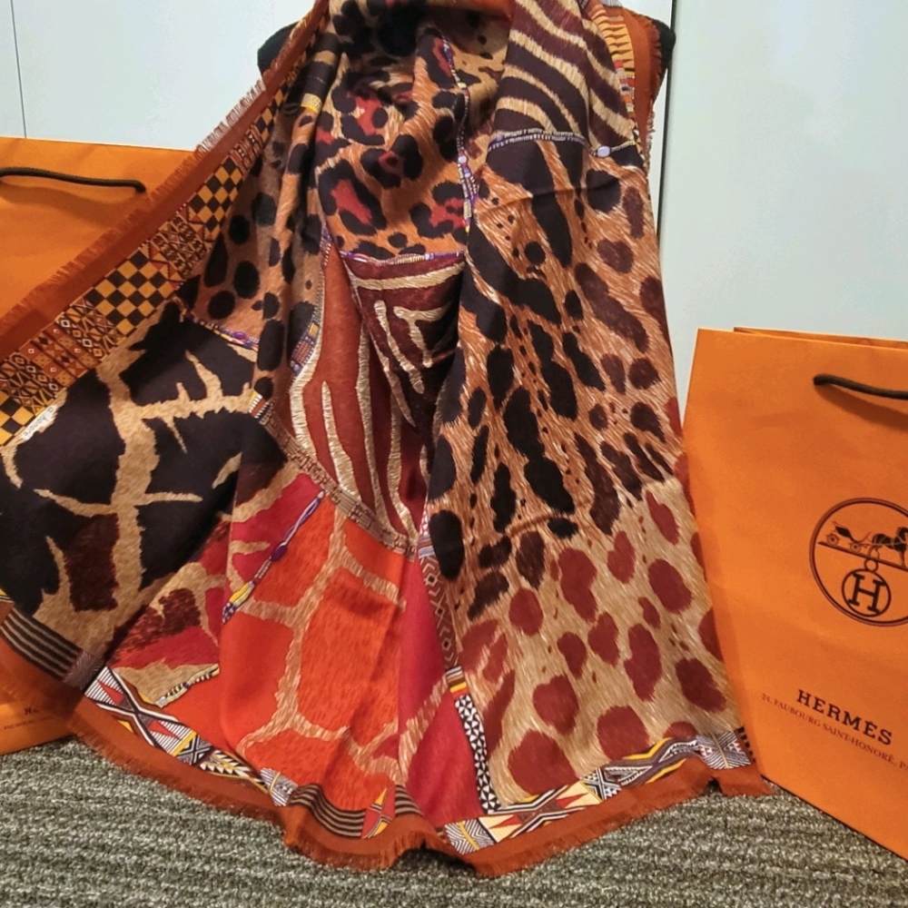 Hermes cashmere&silk shawl brand new